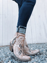 Load image into Gallery viewer, Ariat Mesa Bootie
